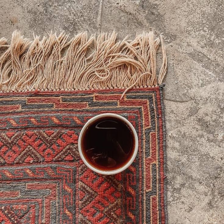A Guide to Maintaining Antique Rug Fringes
